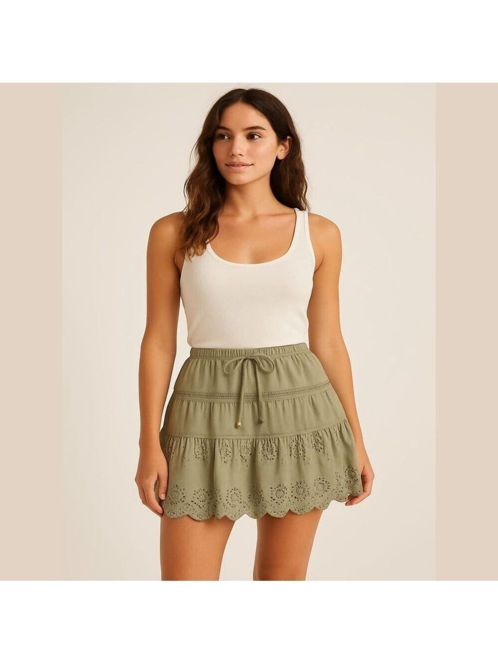 AMERICAN EAGLE Tiered Floral Eyelet Skirt. Size 4. Tie Waist. Lace/Eyelet.